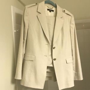 Alex Marie ivory linen paintsuit; great condition